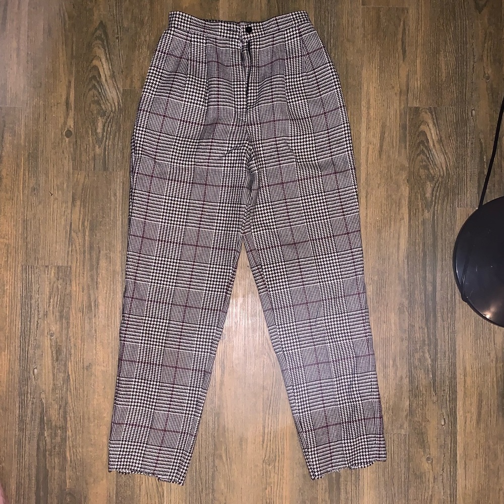 Cute plaid trousers